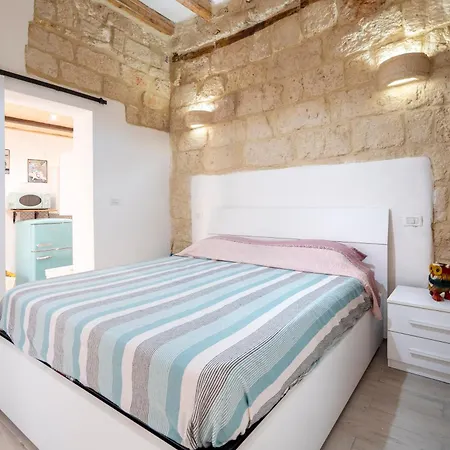 Dimora Donna Lucrezia Apartman Mola di Bari